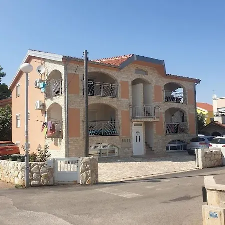 Gemuetliche Auf By Interhome شقة *