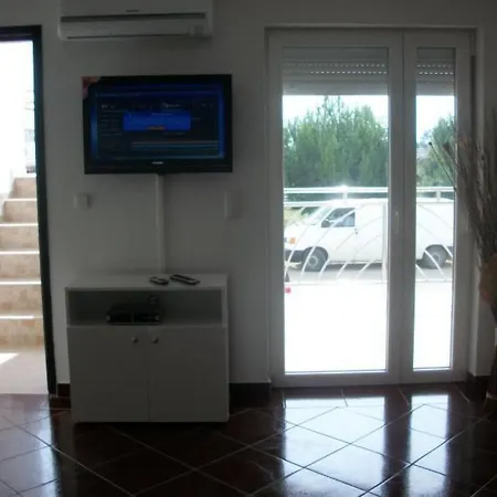 Gemuetliche Auf By Interhome Vir